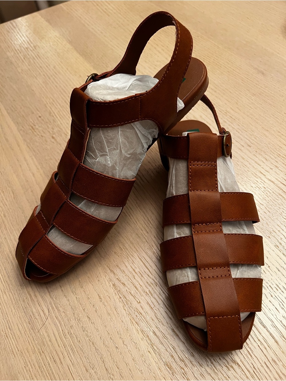 NWOT  Seychelles Monday Fisherman Sandals